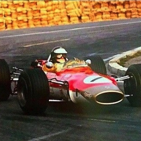 Juan Jover Trophy à Montjuich Park 1968 sur la Lotus 48 : son avant dernière course... Juan Jover Trophy à Montjuich Park 1968 sur la Lotus 48 : son avant dernière course...